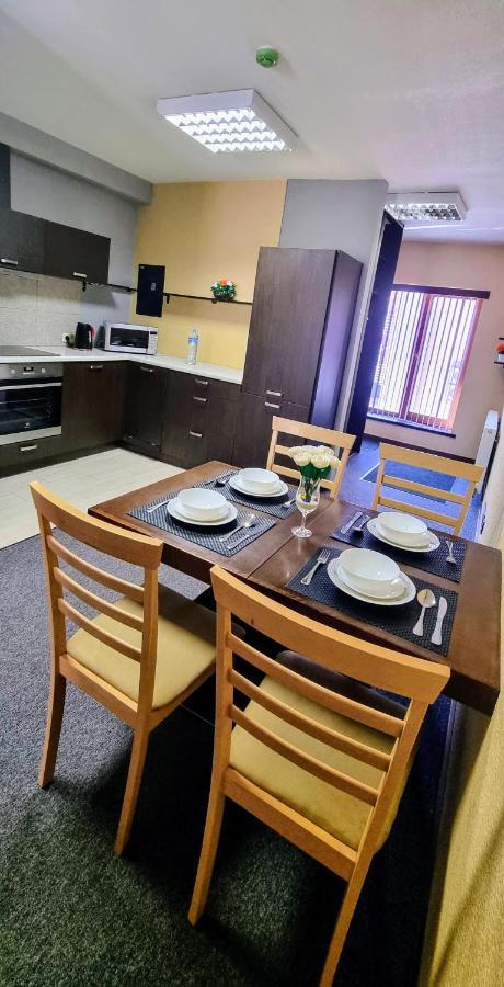 Cd Apartments Large 120 M فنتسبيلز المظهر الخارجي الصورة